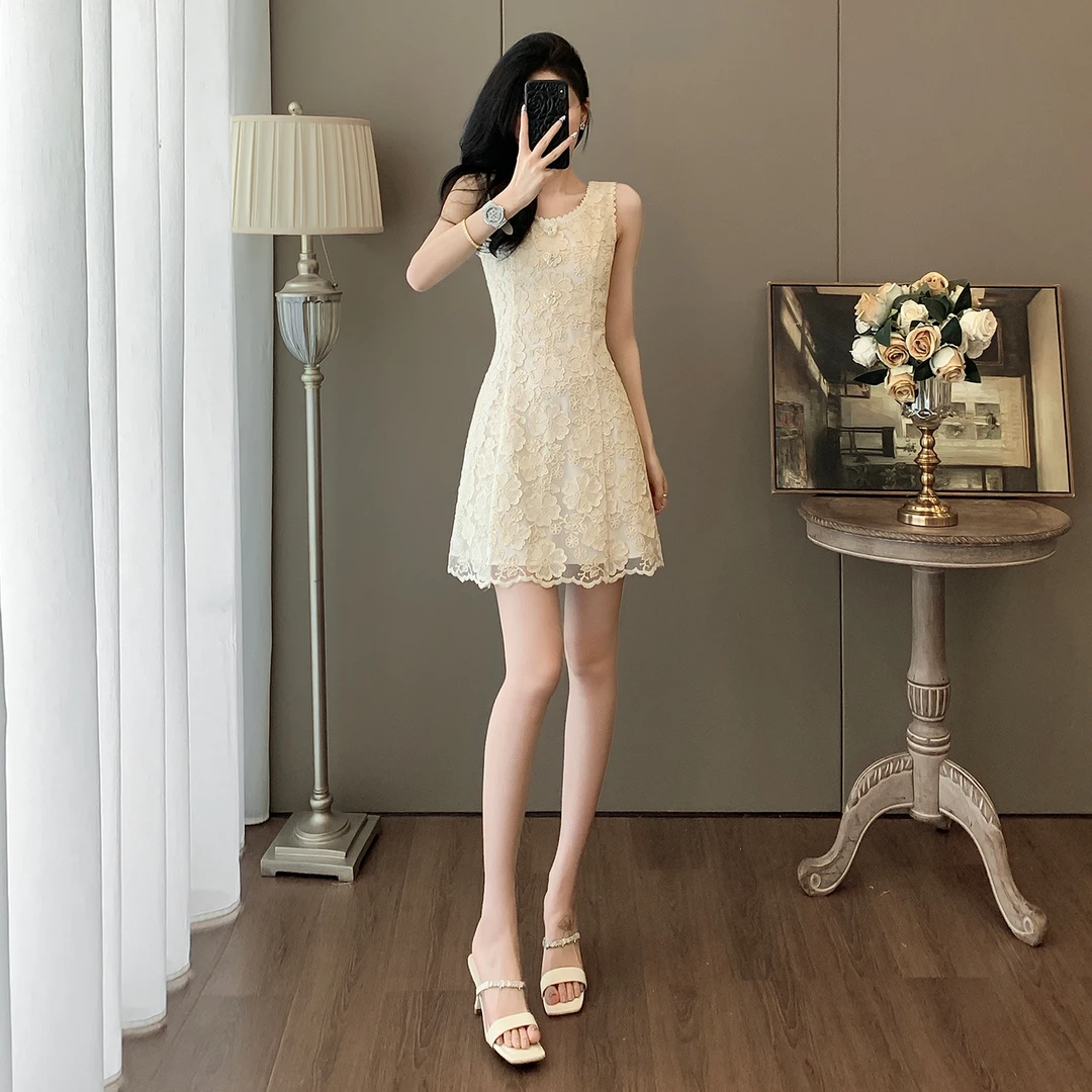 夏季千金风提花蕾丝无袖连衣裙女气质法式名媛风高级感简约背心裙