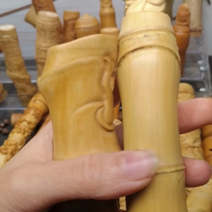 小***3竹黄皮料子顶雕浮雕