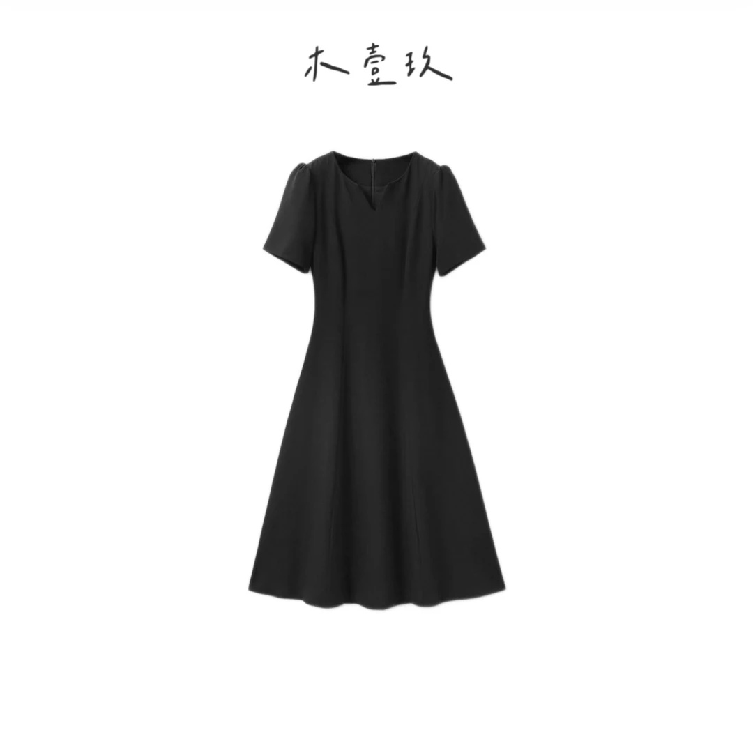 法式【木壹玖】赫本风高腰V领新款轻奢高级显瘦中长款连衣裙