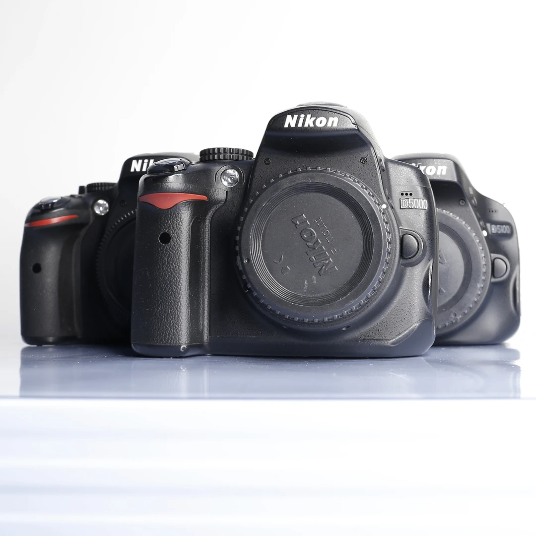 准新品 Nikon/尼康 D5000型数码相机 翻转屏色彩好锐度高功能多