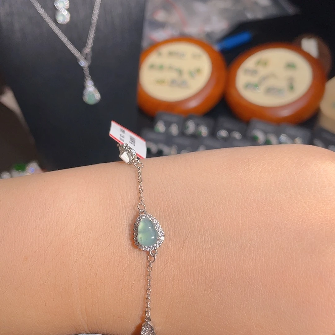 未镶嵌手链翡翠手链