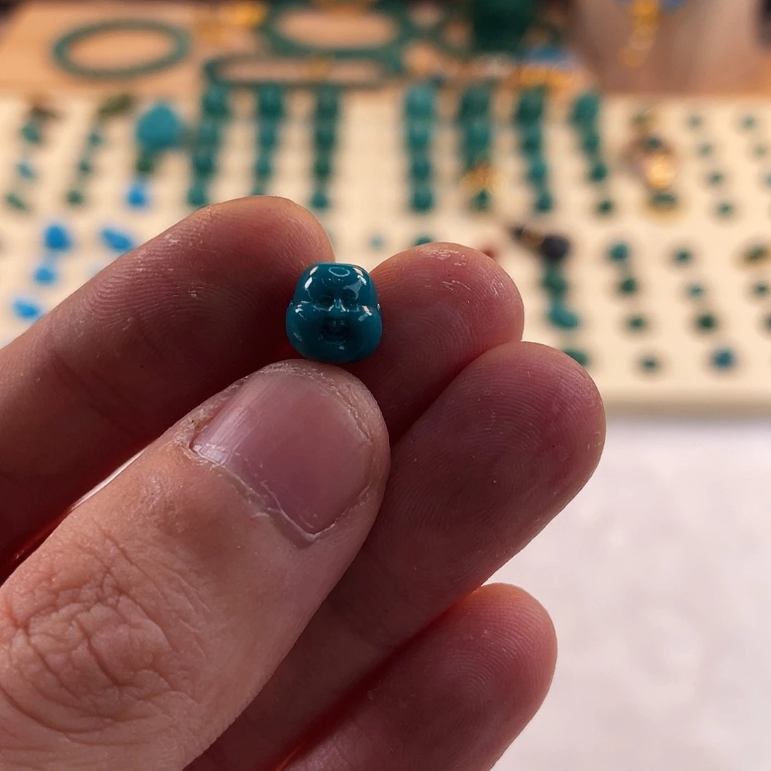 绿松石未镶嵌耳饰