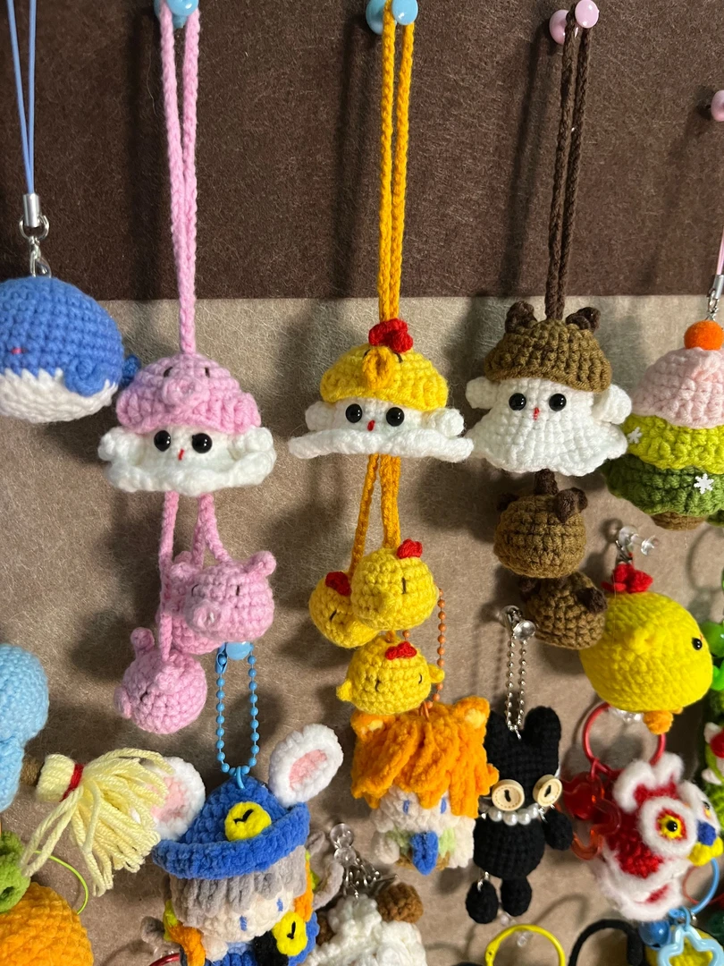 （十里手作成品）钩织钩针制品成品幽灵风铃卡皮巴拉小猪小鸡