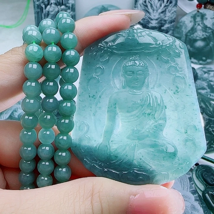 翡翠未镶嵌颈饰多样性发货天然的A货翡翠