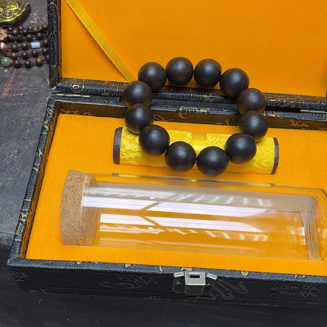 大叶紫檀（黑酸枝木类）