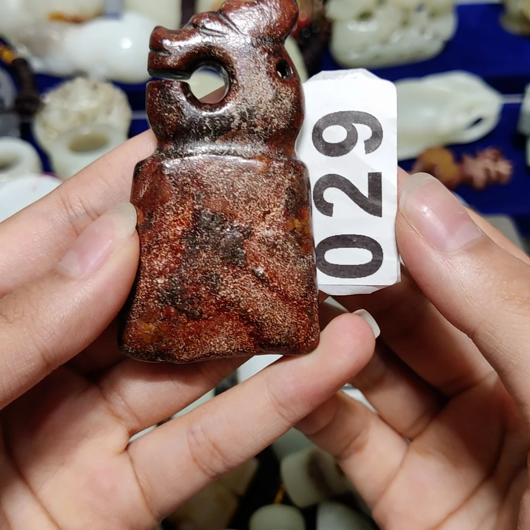 和田玉未镶嵌车挂