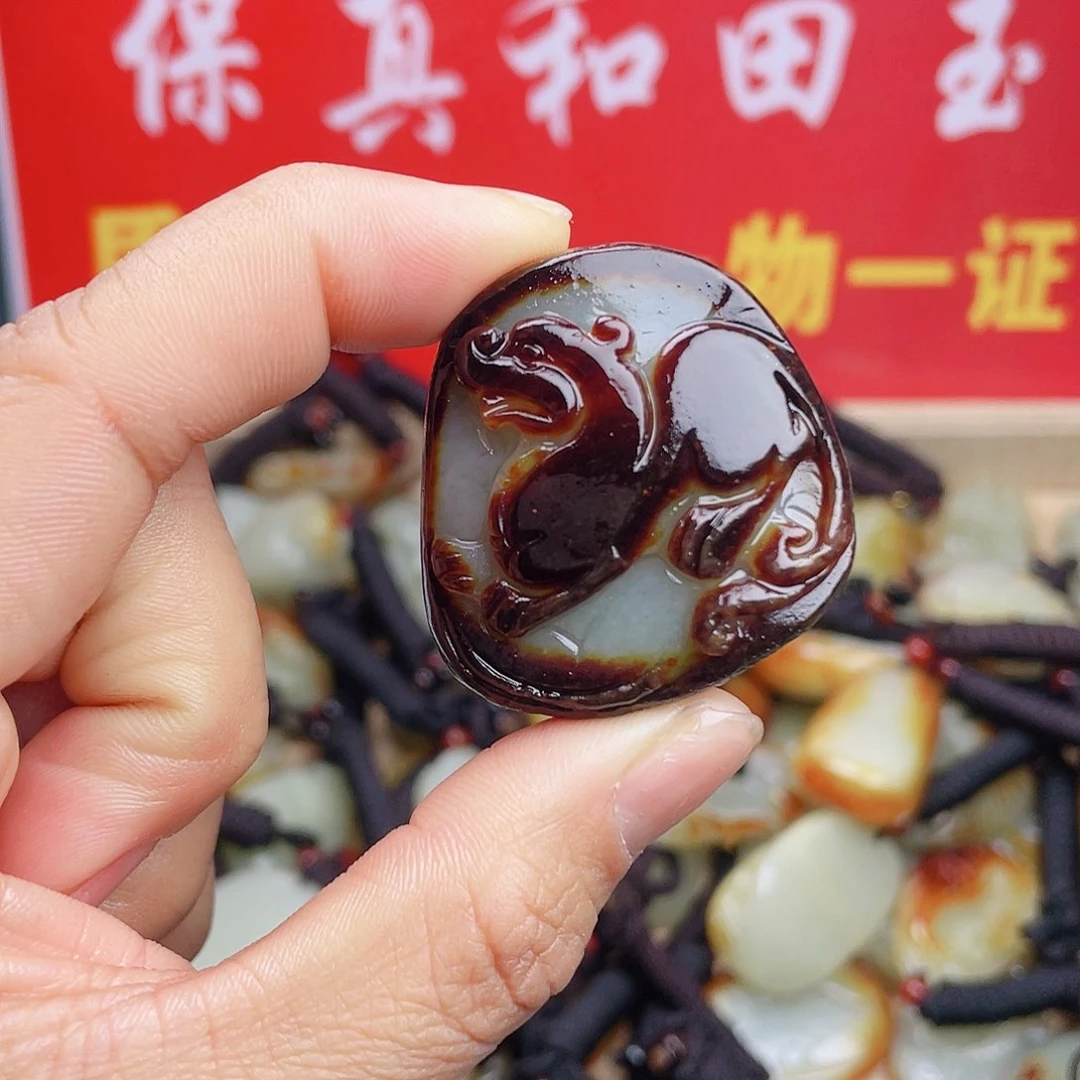 和田玉颈饰未镶嵌