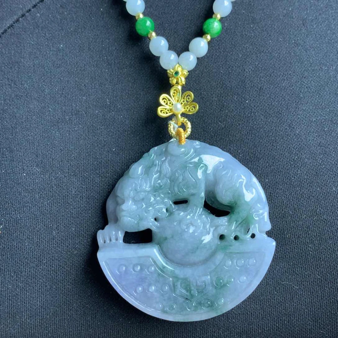 翡翠颈饰未镶嵌翡翠