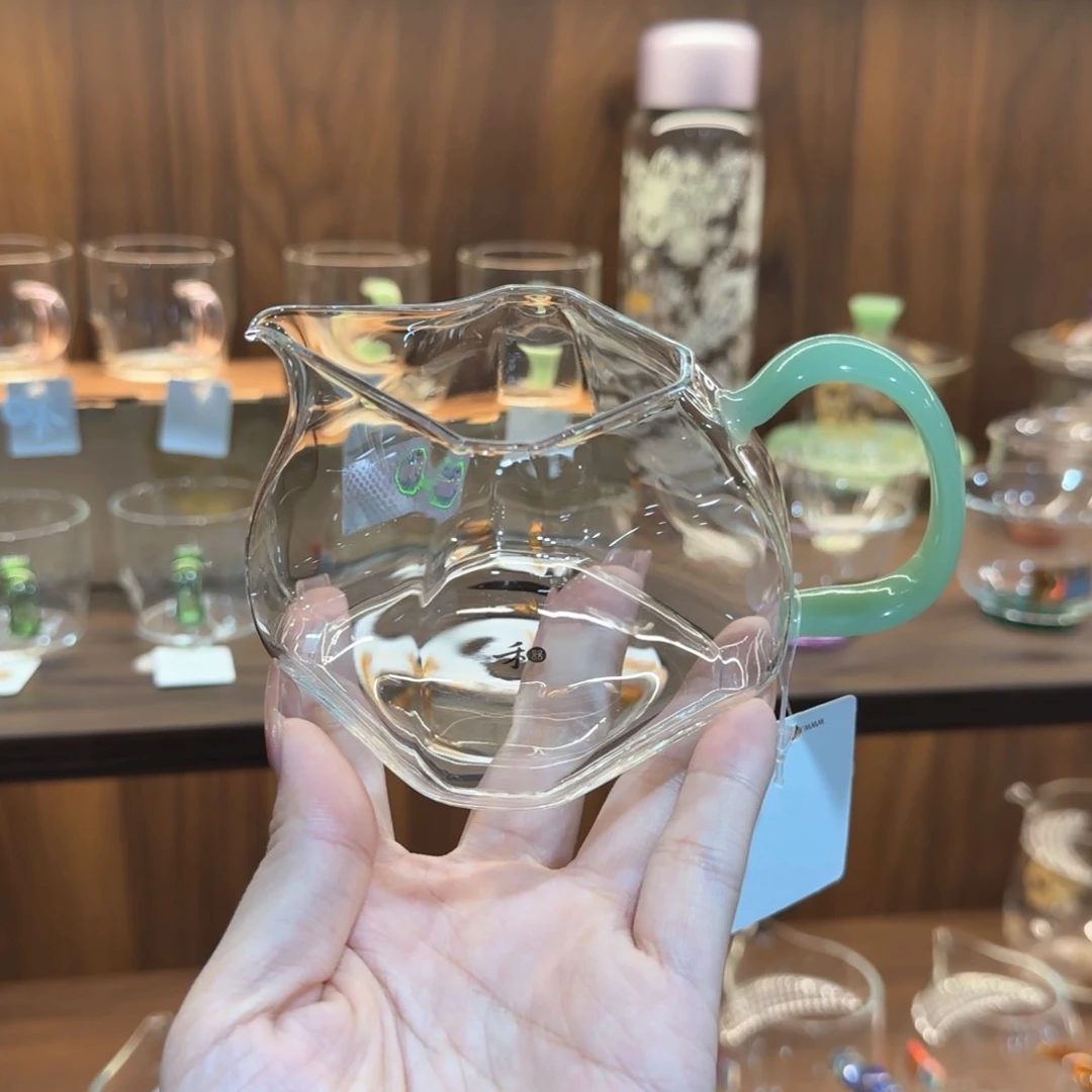禾器悠乐公道杯浅玉色。。