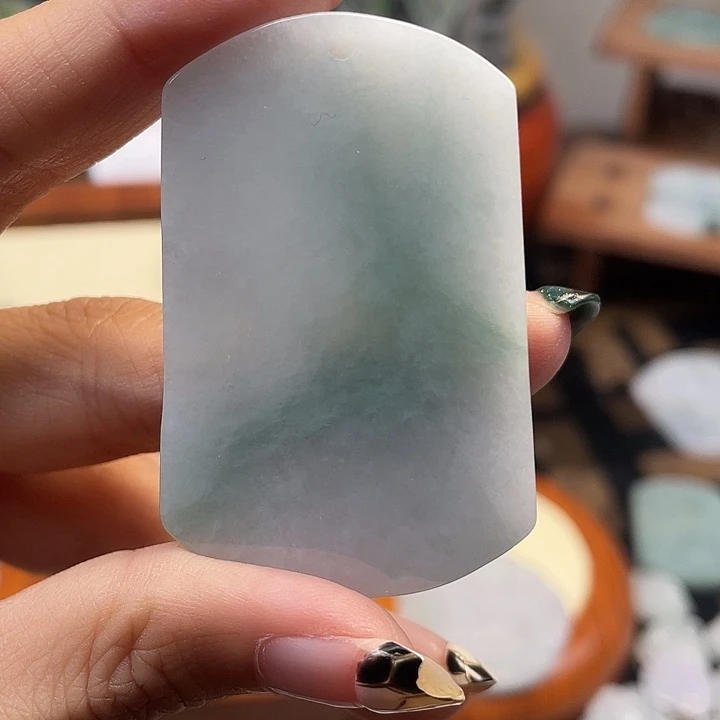 翡翠未镶嵌颈饰小*无事牌