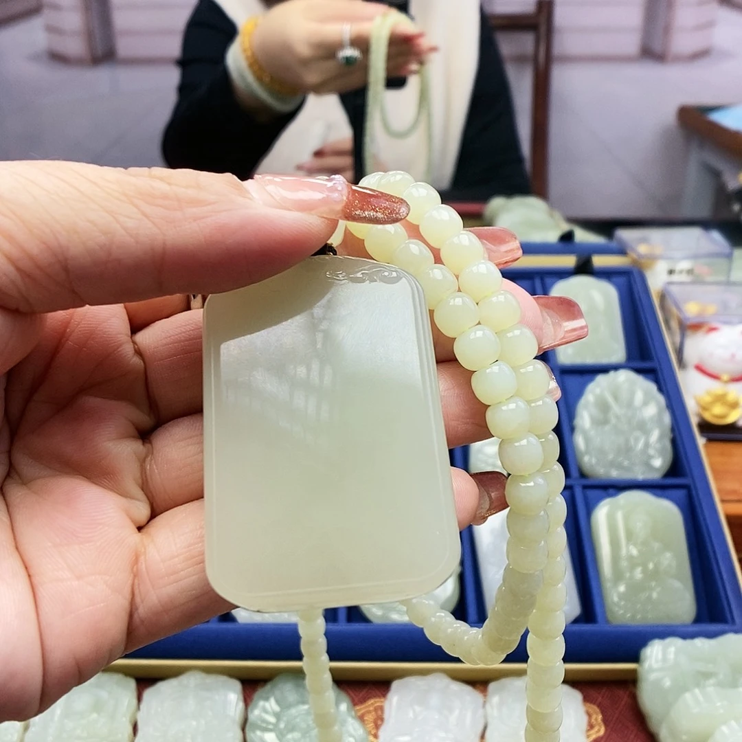 【闪购商品】和田玉颈饰未镶嵌高*