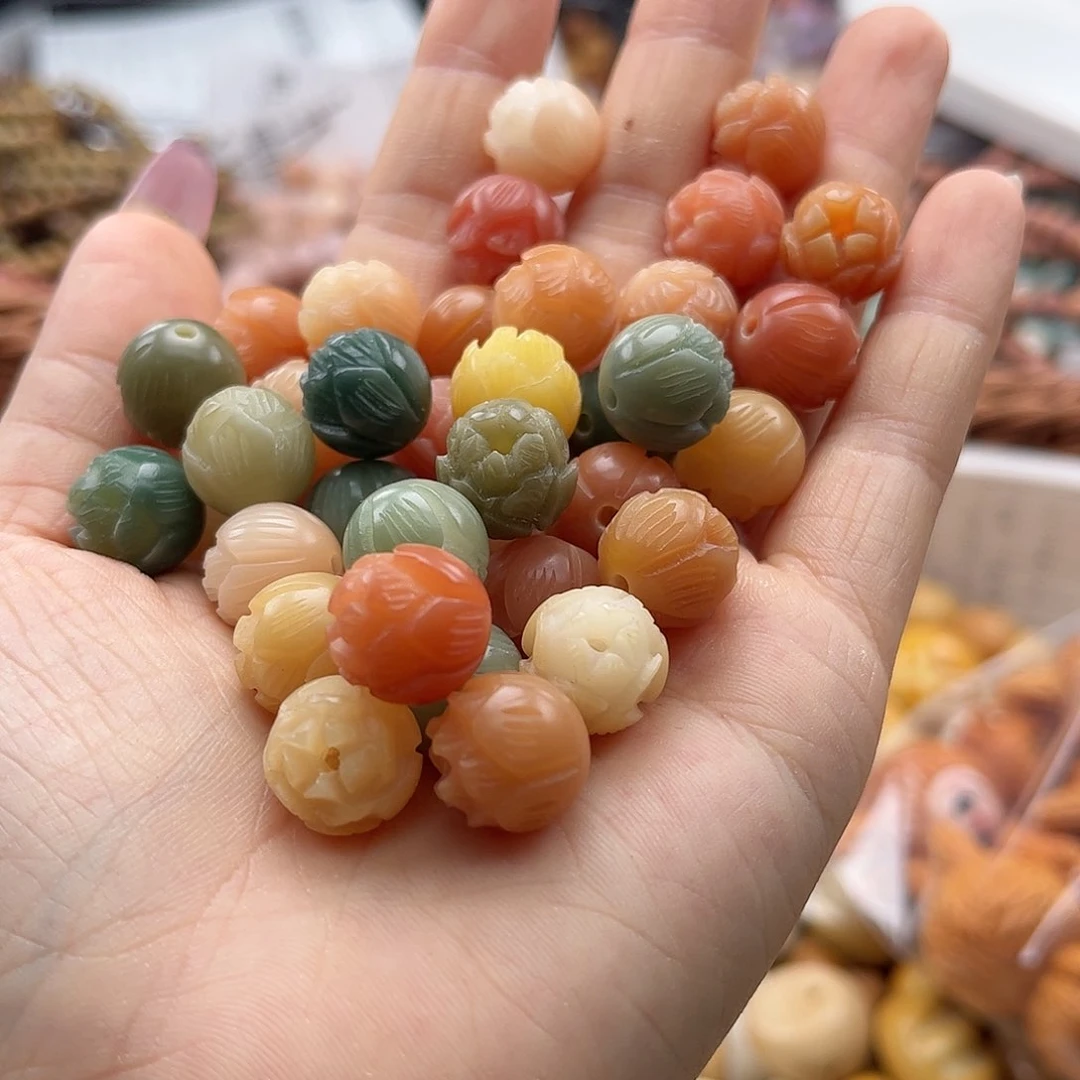 白玉菩提吊坠q12mm/20+2颗有钱花