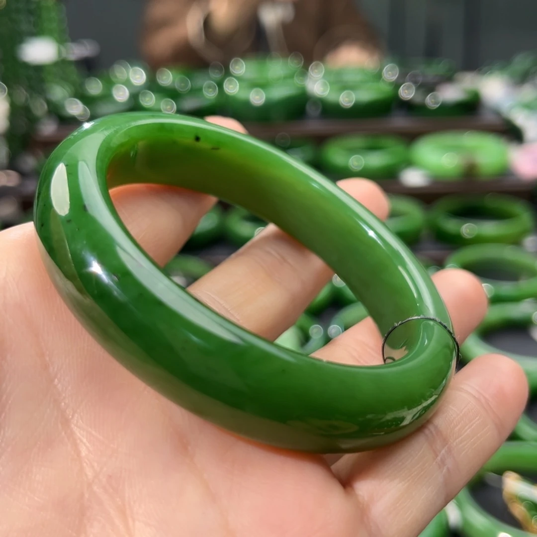 未镶嵌手镯和田玉（碧玉）