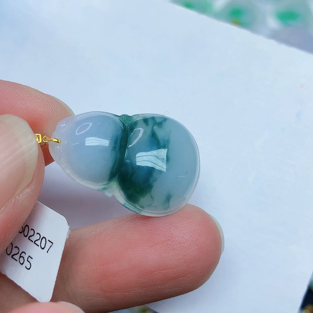 翡翠18K金镶嵌颈饰3567899