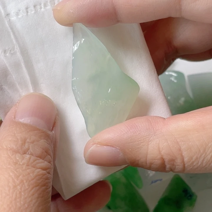 定制翡翠未镶嵌包工