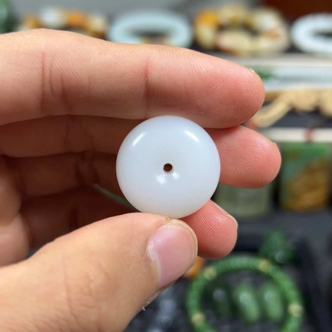 和田玉未镶嵌吊坠(不含链)