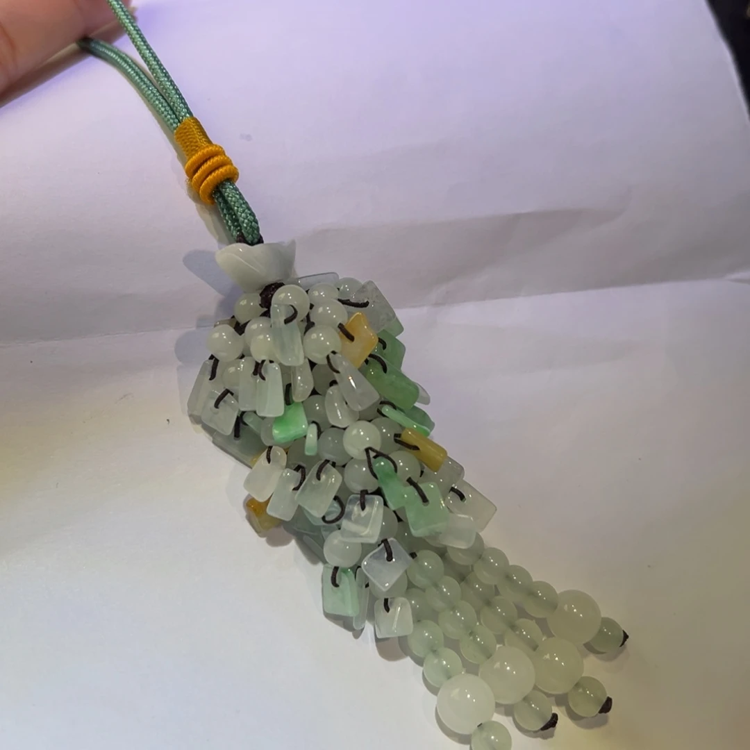 翡翠颈饰未镶嵌吊坠