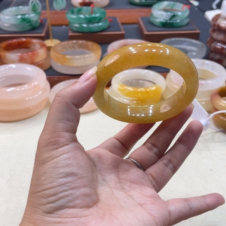 无非金属56纯天然手镯