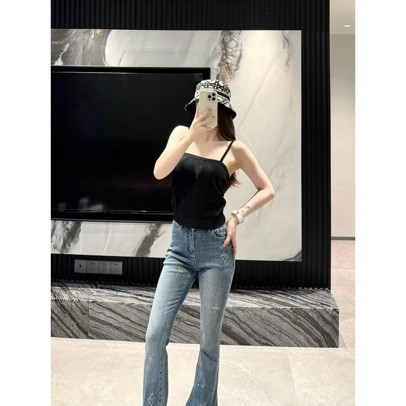 【LJ】马户家新款刺绣烫钻高腰微喇牛仔裤