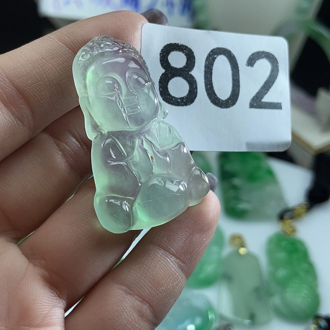 翡翠未镶嵌吊坠(赠链)