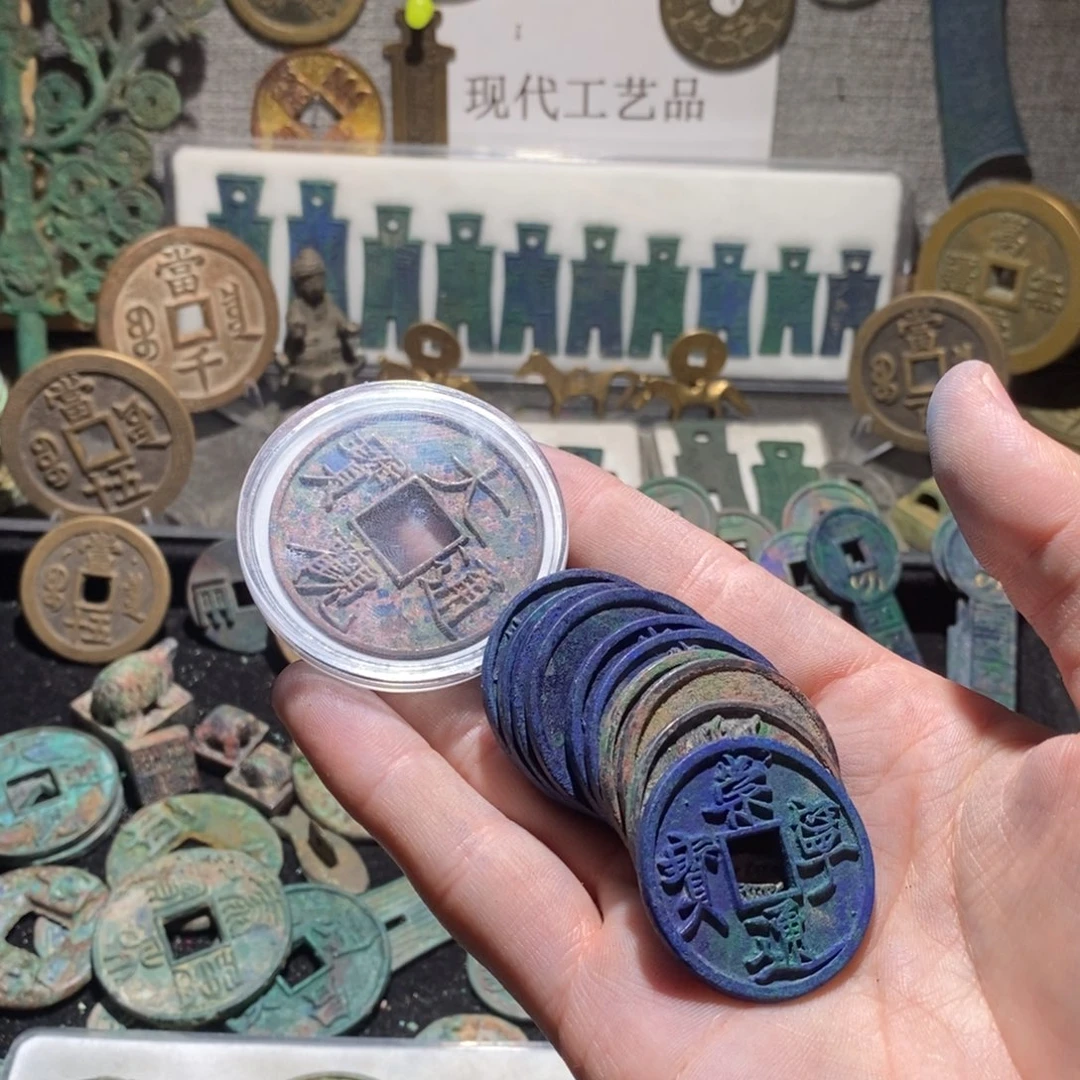 铜美***手现代仿制工艺品