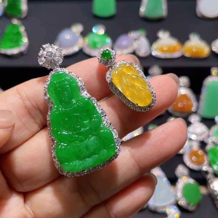 牛***锅颈饰银S925镶嵌翡翠