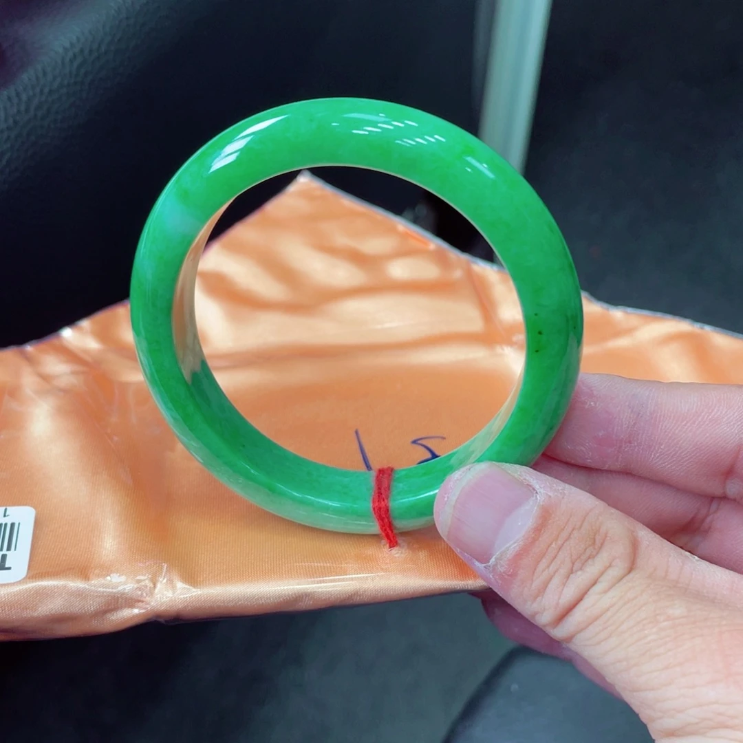 翡翠未镶嵌手镯翡翠