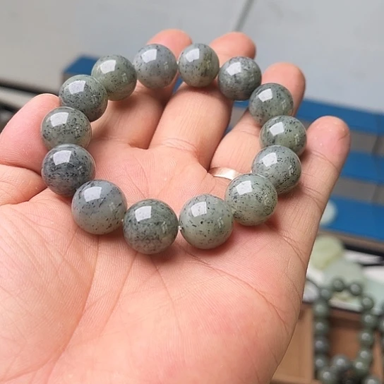 手链未镶嵌和田玉