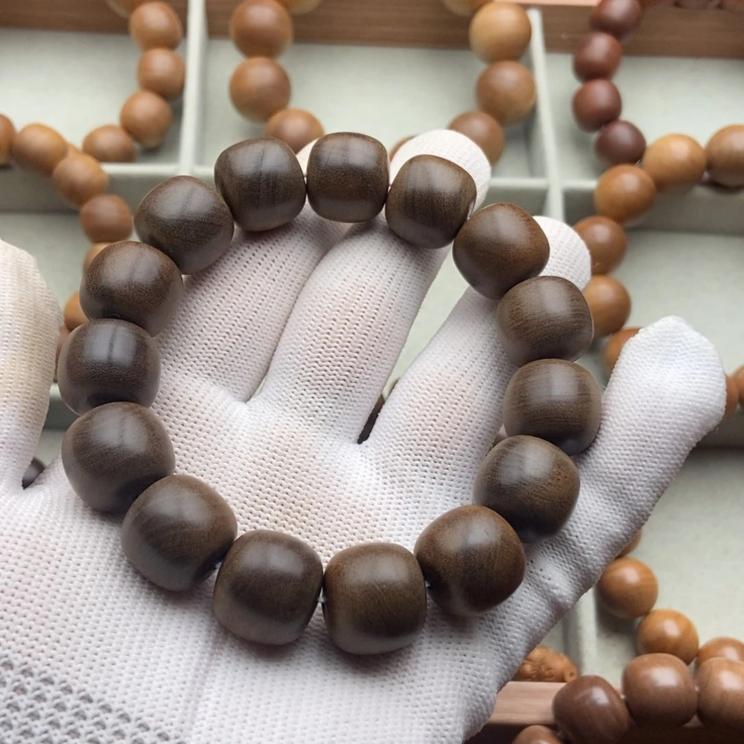 檀香木手串/手链M***心15.16老山檀香黑肉沉焦糖手串瑕