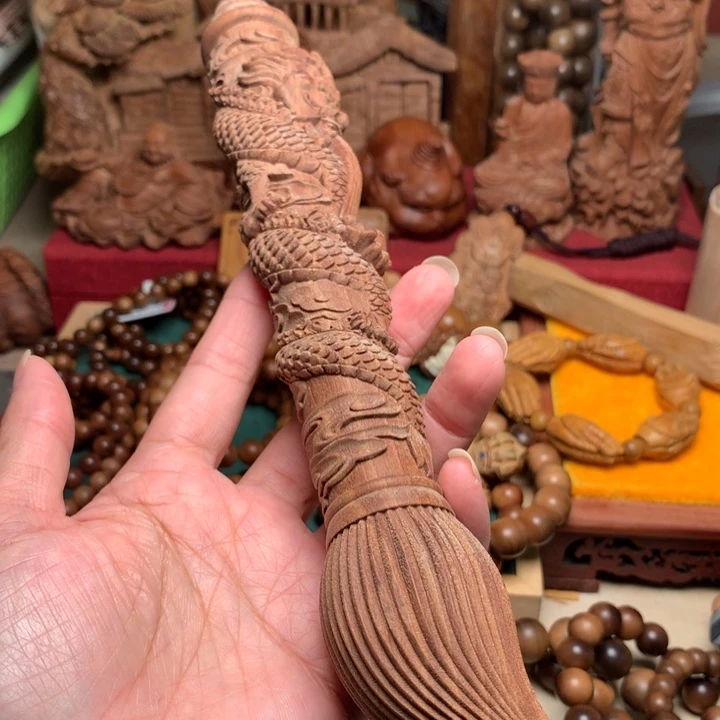 把件檀香木老山檀龙笔
