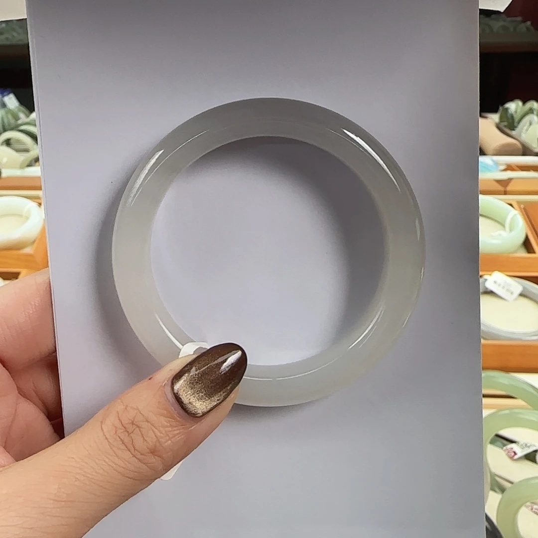 和田玉未镶嵌手镯高冰 紫白半山水正圈55-56精品捡漏