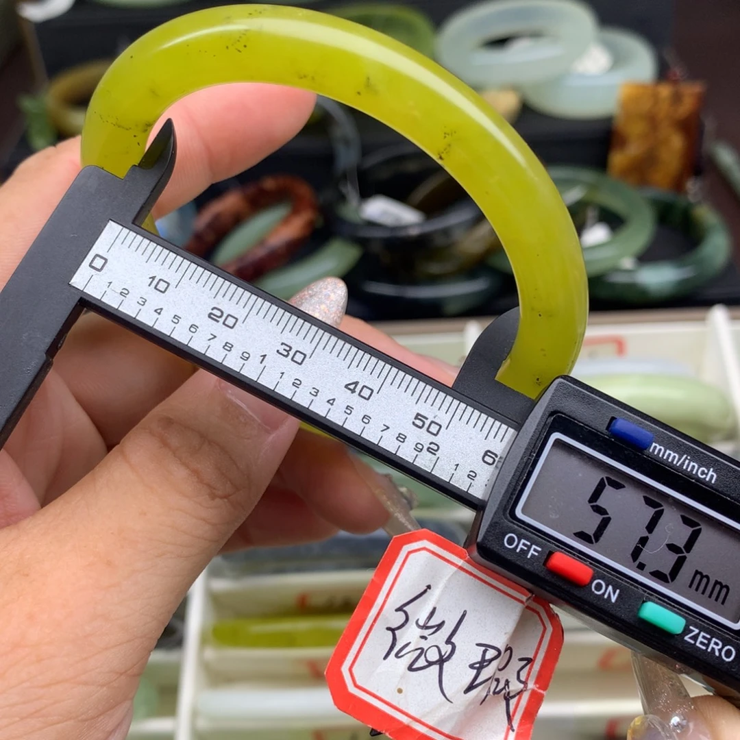 蛇纹石玉未镶嵌手镯26