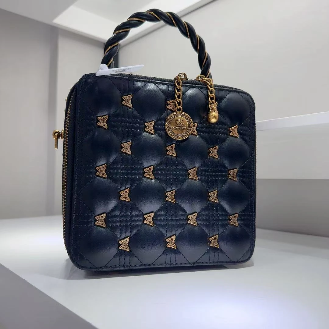 小田姐姐 王妃 时尚斜挎包 8258黑色