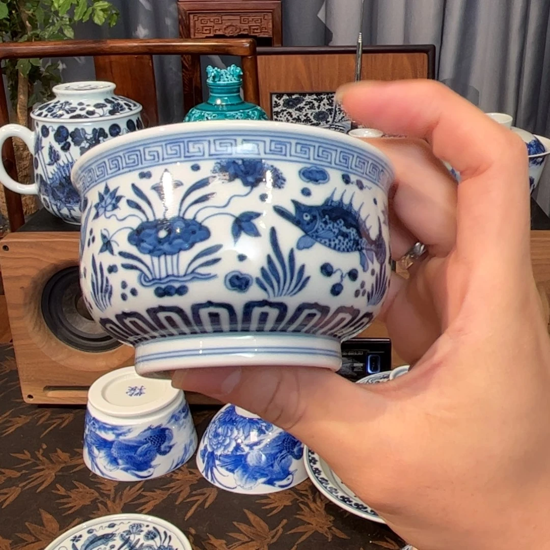 周***好瓷片鱼藻纹炉式杯手绘