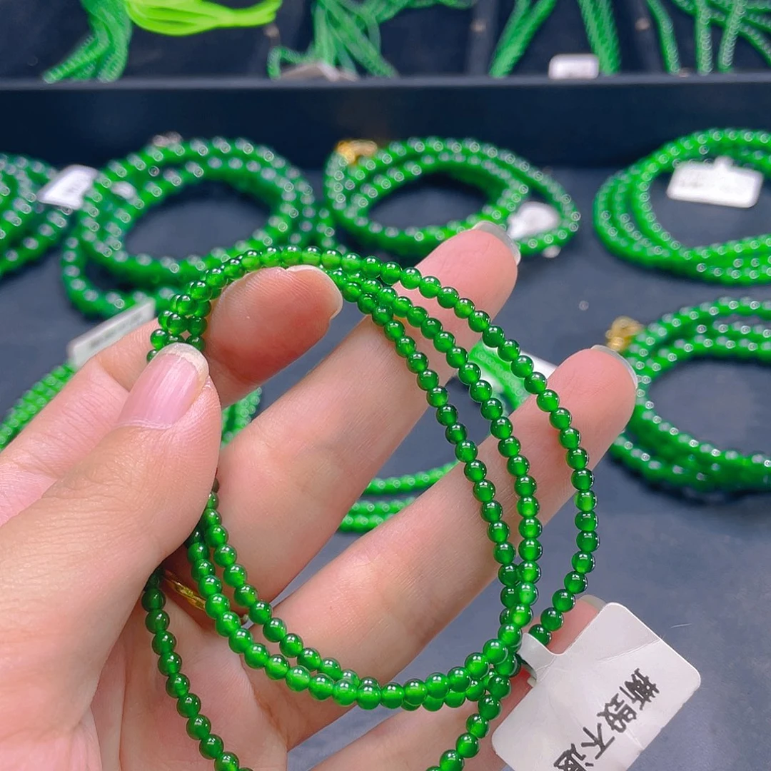 翡翠未镶嵌颈饰