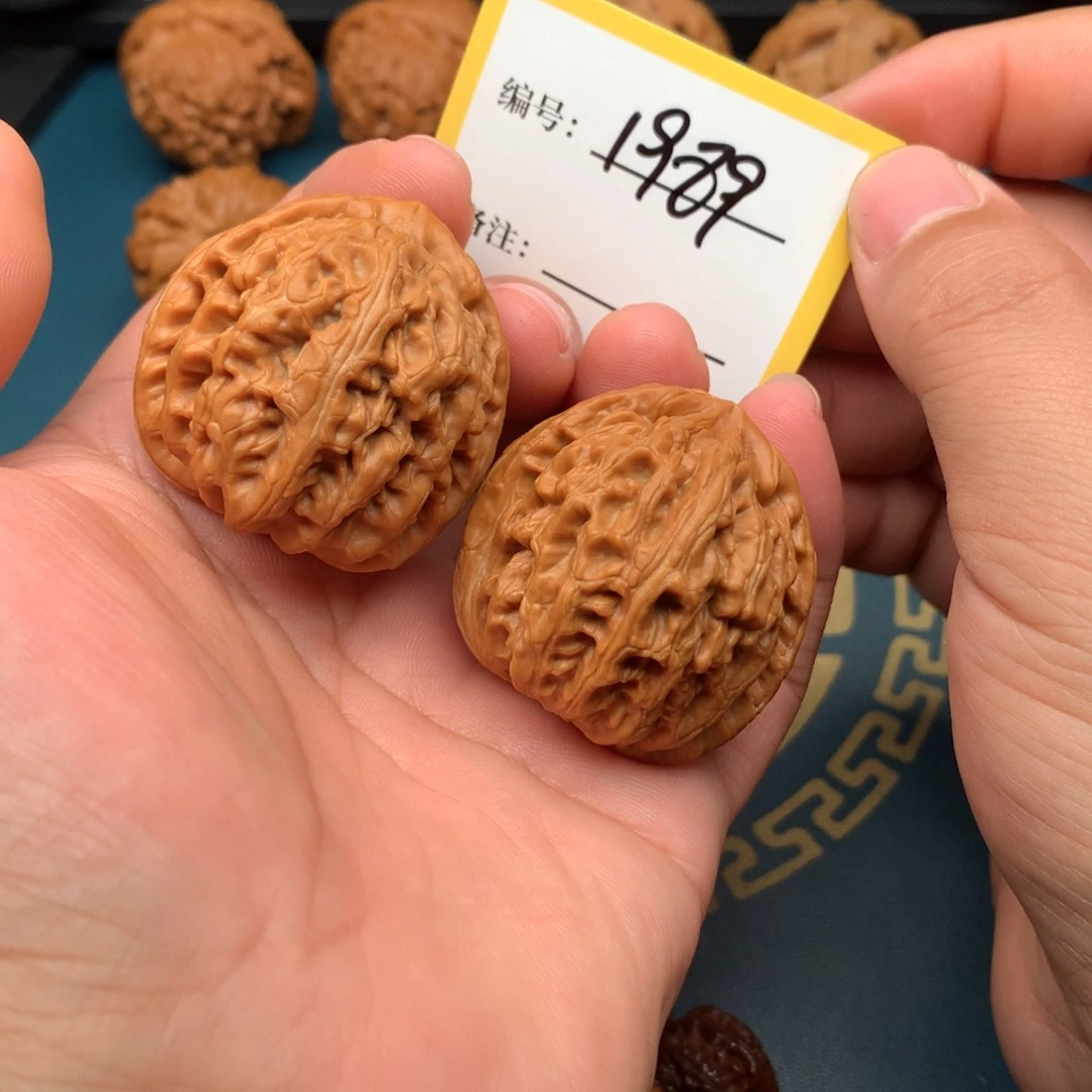 吊坠文玩核桃41全品红锦鲤1989