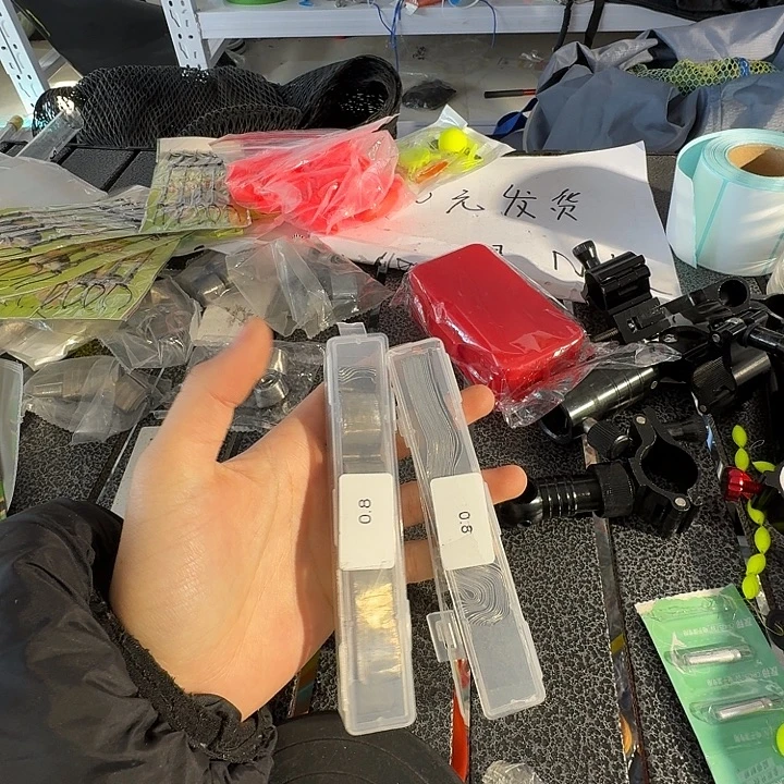 31号2盒铅不退不换