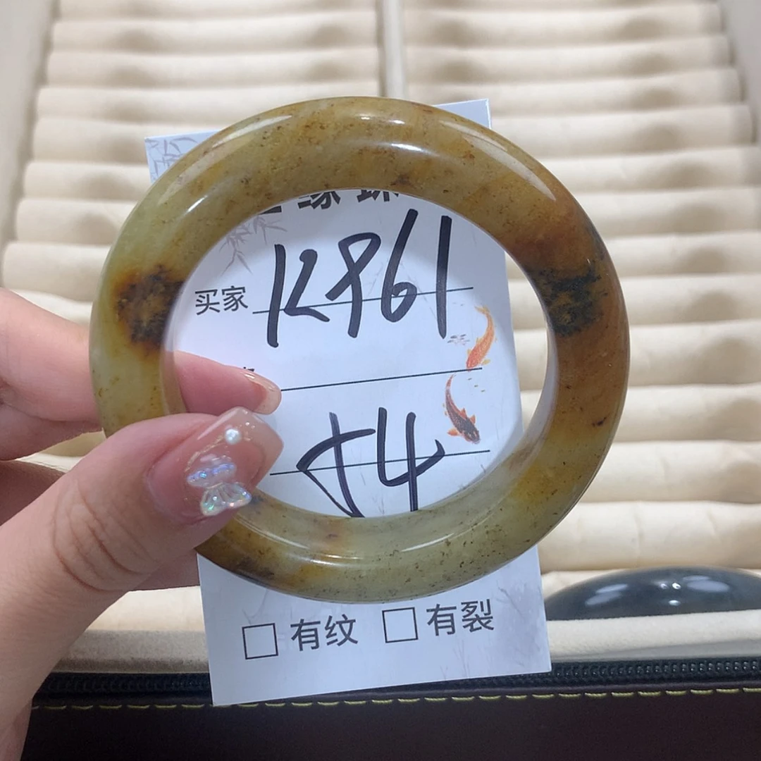 【闪购商品】未镶嵌蛇纹石玉手镯
