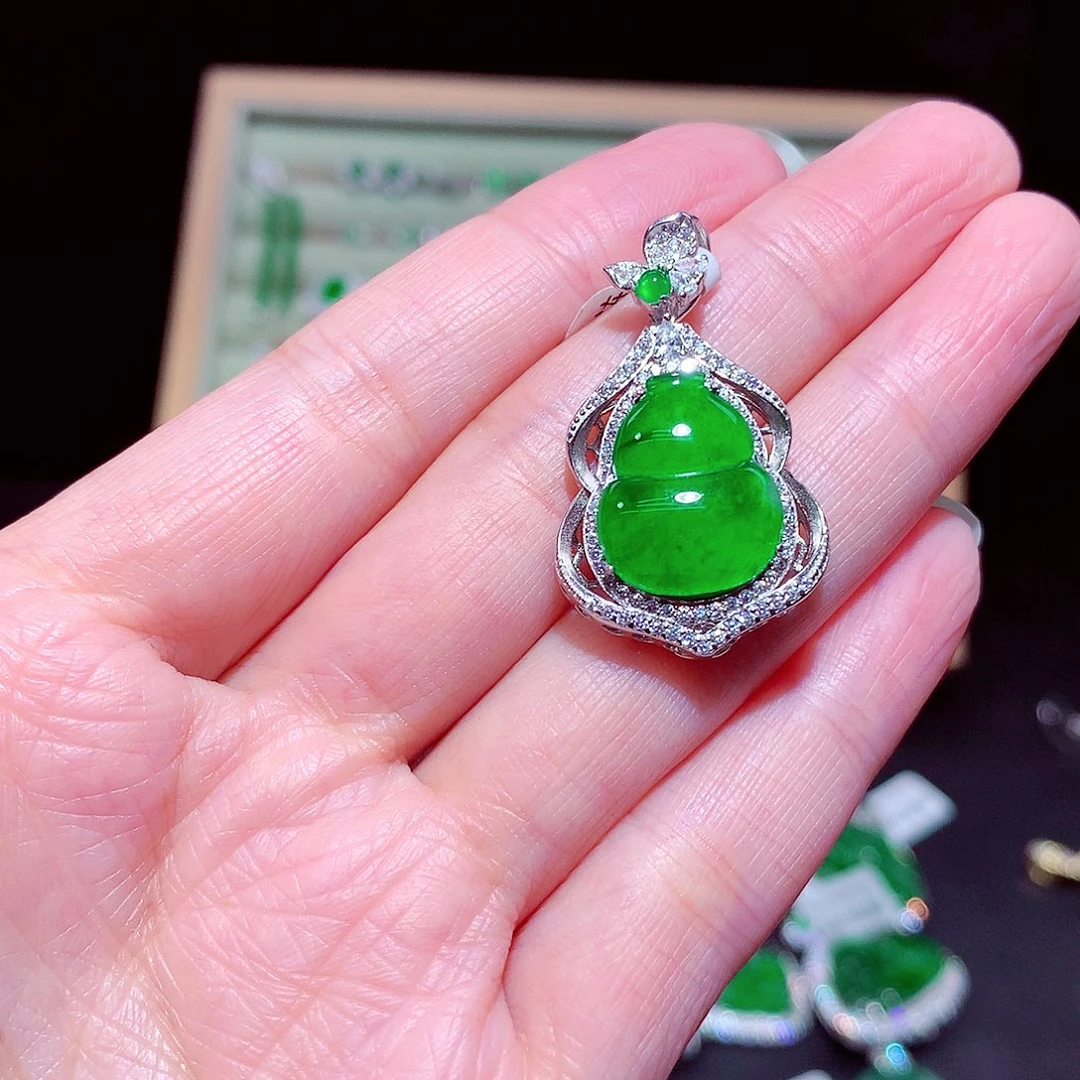 【闪购商品】翡翠吊坠(不含链)未镶嵌