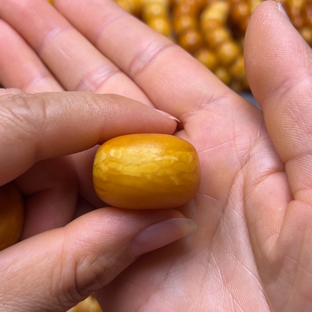 琥珀未镶嵌吊坠(不含链)