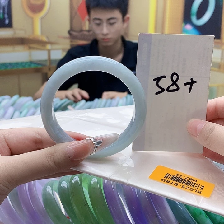 未镶嵌手镯翡翠nn