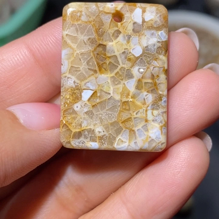 【闪购商品】未镶嵌珊瑚玉硅化玉