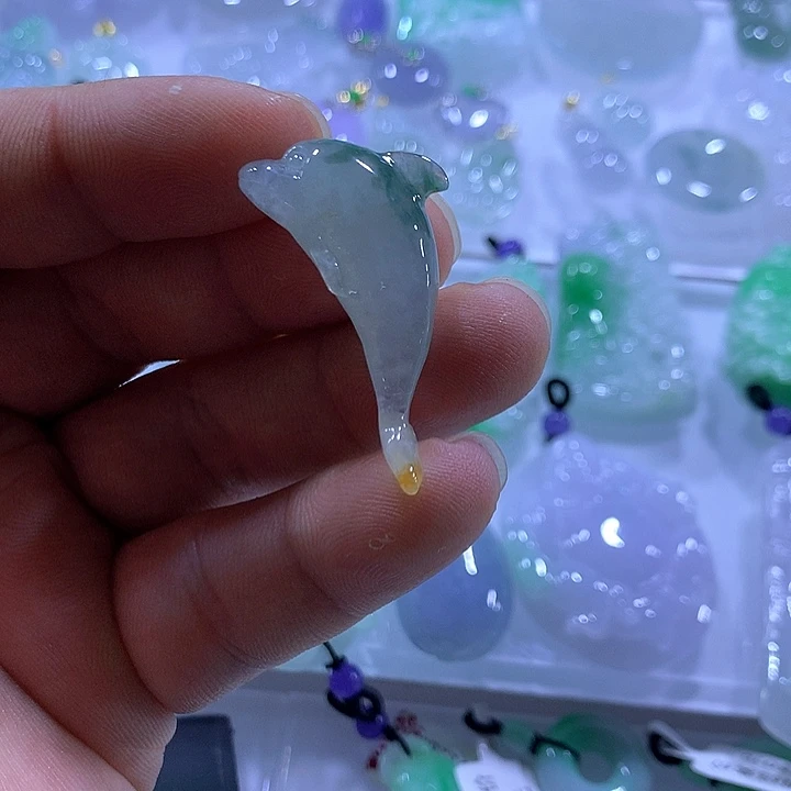 翡翠未镶嵌颈饰天然翡翠A货吊坠