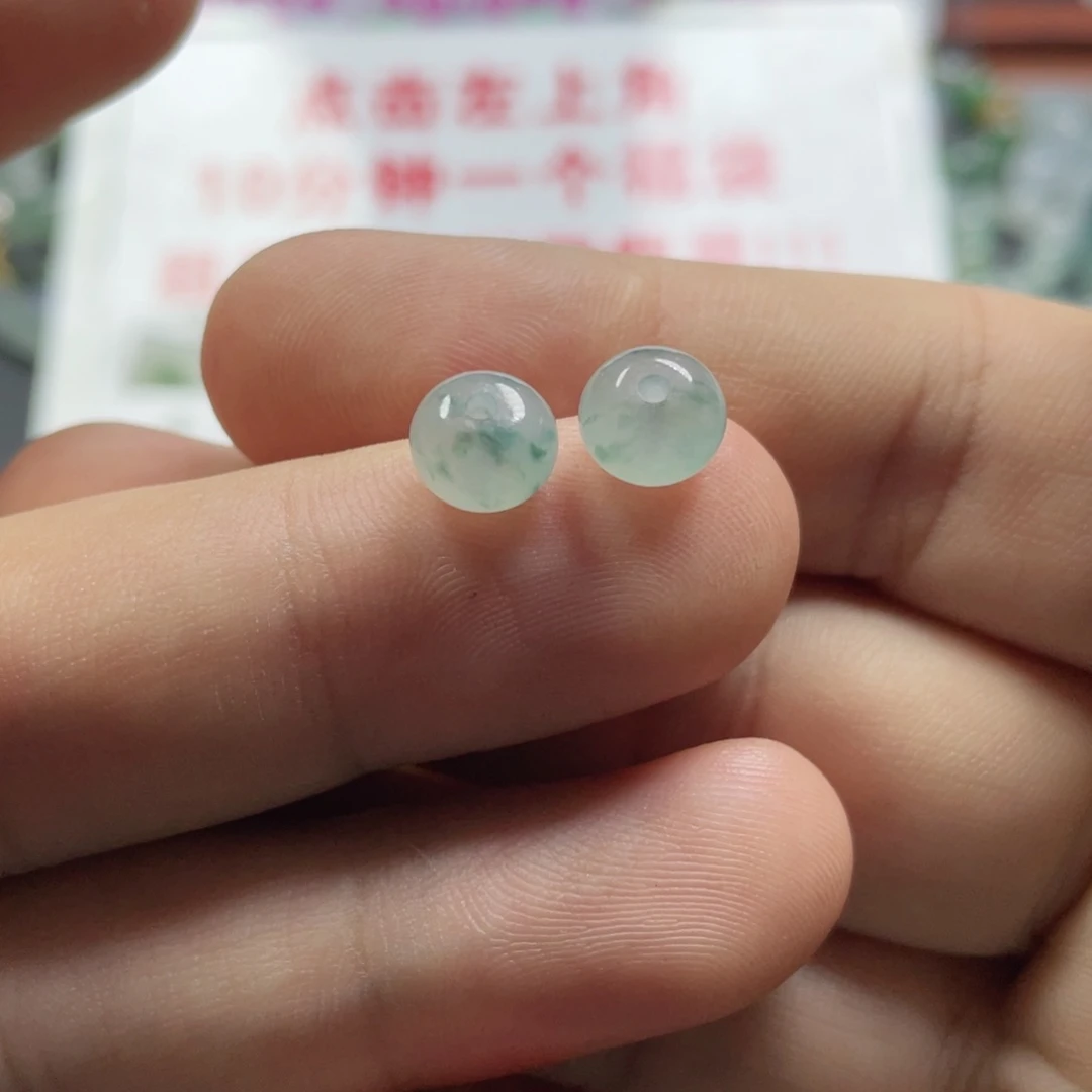 翡翠颈饰未镶嵌流**翡翠