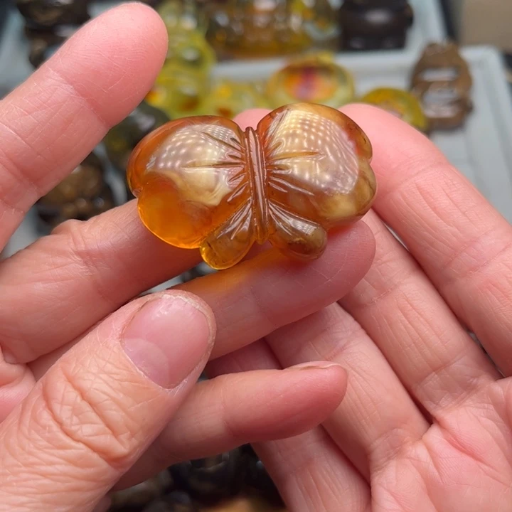 琥珀未镶嵌颈饰根珀