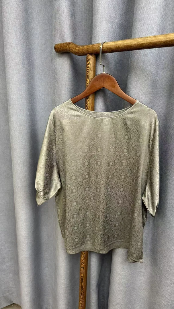 秋季新款休闲时尚圆领桑蚕丝短袖上衣女R950