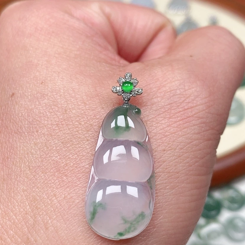 【闪购商品】翡翠吊坠(不含链)18K金镶嵌