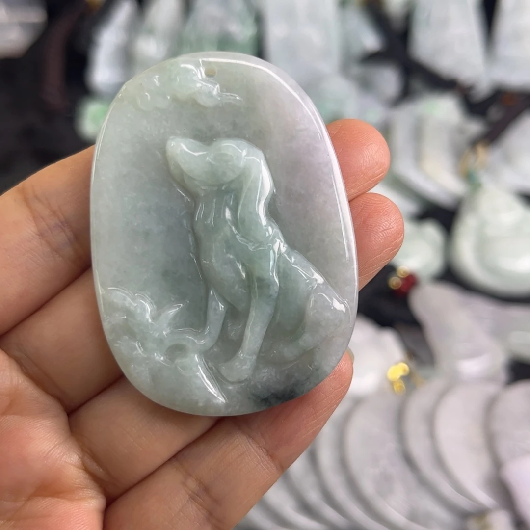 翡翠未镶嵌吊坠(不含链)瑕疵