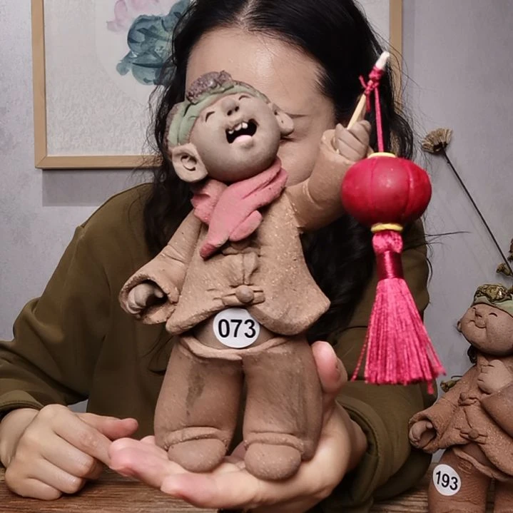泥塑漫*羲娲娃系列作品灯笼男娃