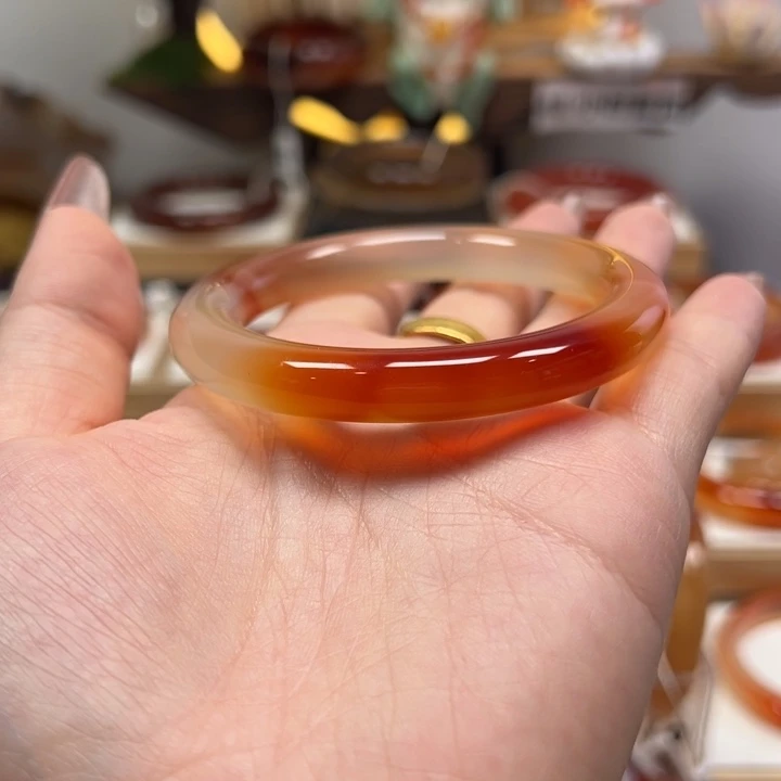 手镯玛瑙/玉髓未镶嵌